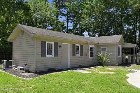 Exterior - 444 E Creekview Dr, Hampstead, NC 28443 photo 13 of 17