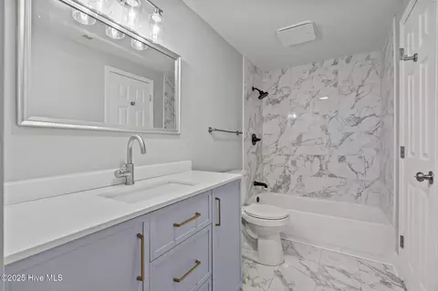 Bath - 5 Halter Pl, Pinehurst, NC 28374 photo 1 of 2