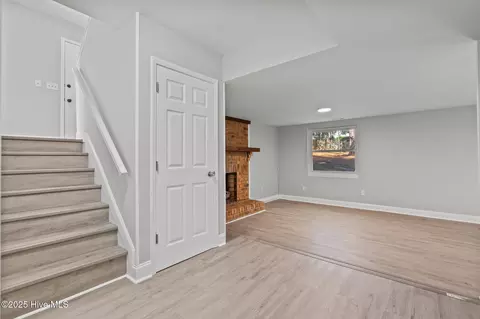 Living - 5 Halter Pl, Pinehurst, NC 28374 photo 4 of 6