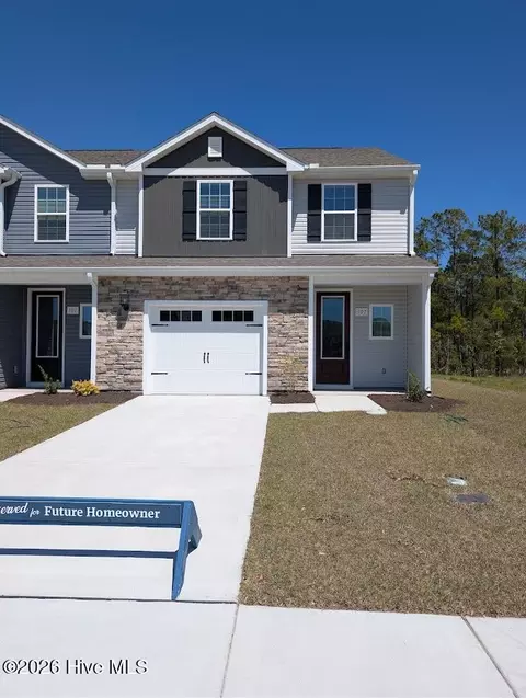 107 Commons View Dr, Hampstead, NC 28443