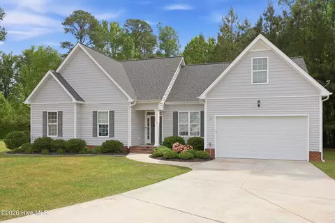 3100 Streamside Ln, Winterville, NC 28590
