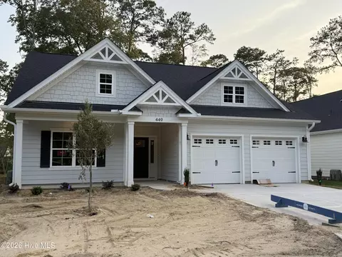 449 Heart Pne Ave, Wilmington, NC 28411