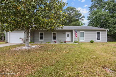 101 Eastview Ct, Jacksonville, NC 28546