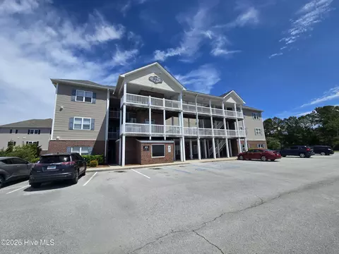 404 Penny Ln #D, Morehead City, NC 28557