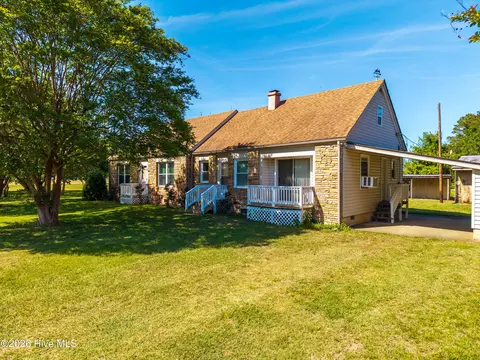 980 Sandy Cross Rd, Hobbsville, NC 27946