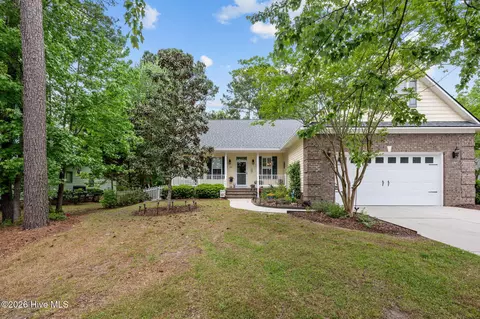 105 Channel Run Dr, New Bern, NC 28562