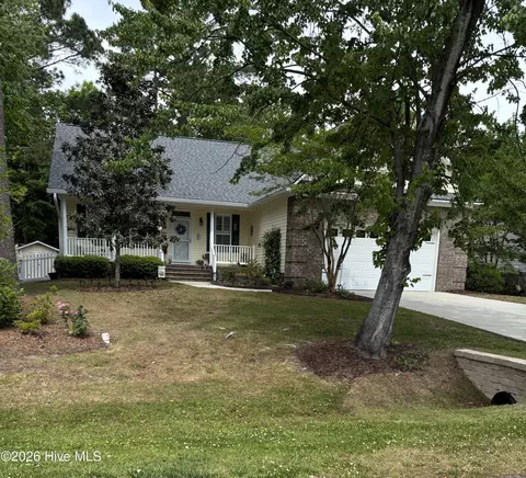105 Channel Run Dr, New Bern, NC 28562