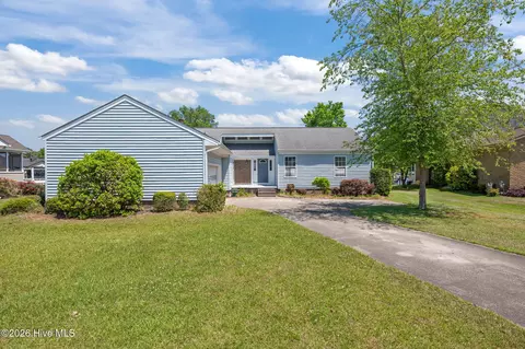 6007 Stern Ct, New Bern, NC 28560