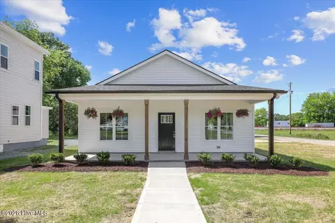 311 N Wilson Ave, Dunn, NC 28334