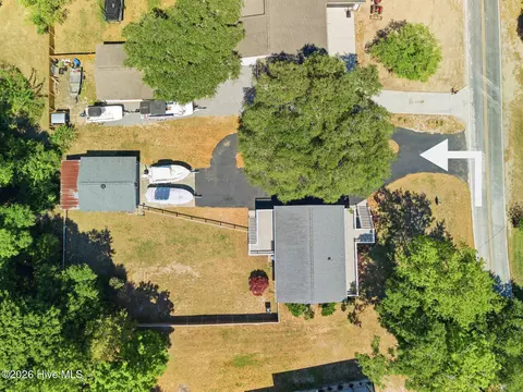 710 Hughes Rd, Hampstead, NC 28443 photo 8