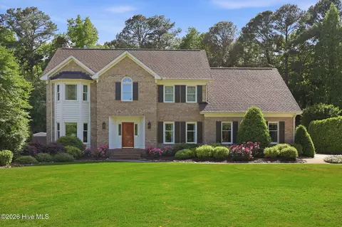 503 Dobbs Ct, Greenville, NC 27834