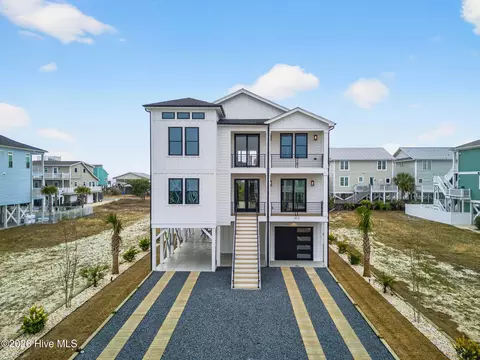 354 E First St, Ocean Isle Beach, NC 28469