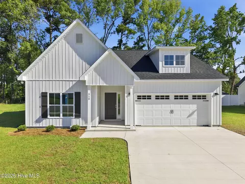 319 Mangrove Ct, Ayden, NC 28513