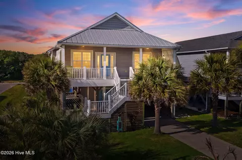 3702 E Dolphin Dr, Oak Island, NC 28465