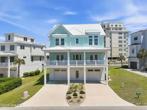 109 Ocean Bluff Dr, Indian Beach, NC 28512