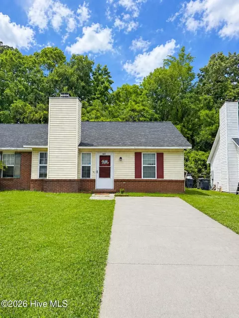 163 Brenda Dr, Jacksonville, NC 28546