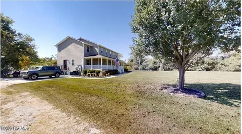 1029 Five Mile Rd, Richlands, NC 28574