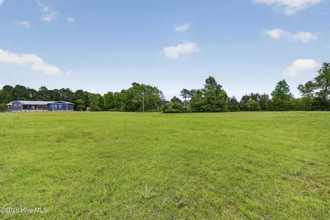136 Shark Lndg, Hampstead, NC 28443 photo 3