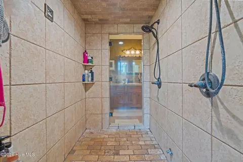 Bath - 1650 Youngs Rd, Vass, NC 28394 photo 5 of 11