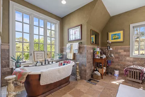 Bath - 1650 Youngs Rd, Vass, NC 28394 photo 4 of 11