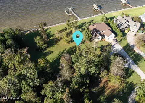 2 Summerby Rd, Roper, NC 27970