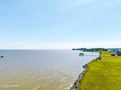 172 Bald Eagle Point Dr, Hertford, NC 27944