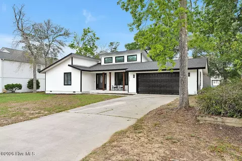 3307 E Oak Island Dr, Oak Island, NC 28465