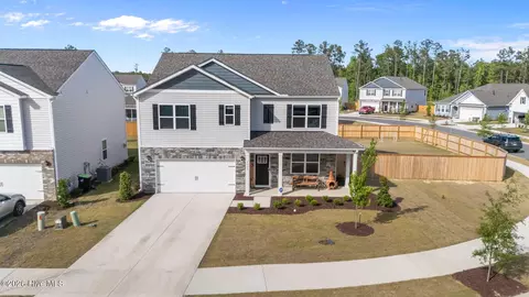 1027 Minnette Cir, New Bern, NC 28562