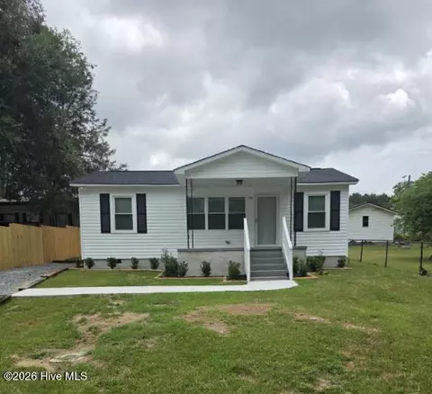 112 Hillview St, Candor, NC 27229
