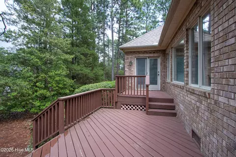 Exterior - 2 Interlachon Dr, Pinehurst, NC 28374 photo 3 of 8