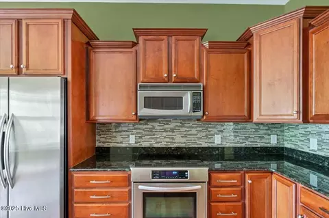 Kitchen - 8 Rutledge Ln, Pinehurst, NC 28374 photo 4 of 6