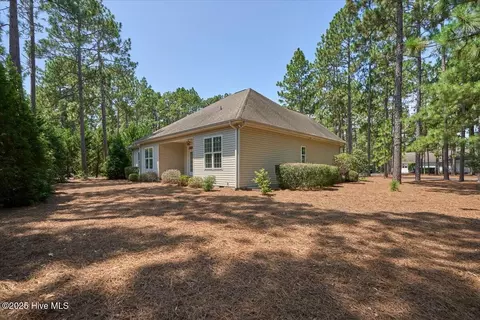 Exterior - 8 Rutledge Ln, Pinehurst, NC 28374 photo 5 of 9
