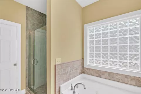 Bath - 8 Rutledge Ln, Pinehurst, NC 28374 photo 2 of 7