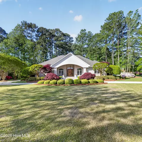 1700 Vauxhall Ct, Greenville, NC 27858