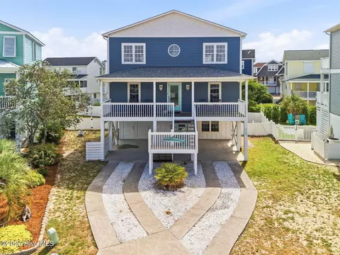 110 Seaward Ct, Kure Beach, NC 28449