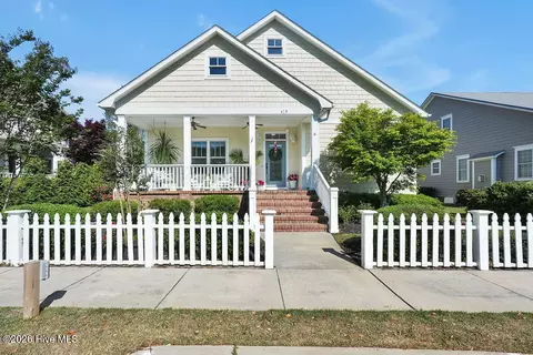 415 Cades Trl, Southport, NC 28461