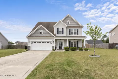 202 Maidstone Dr, Richlands, NC 28574
