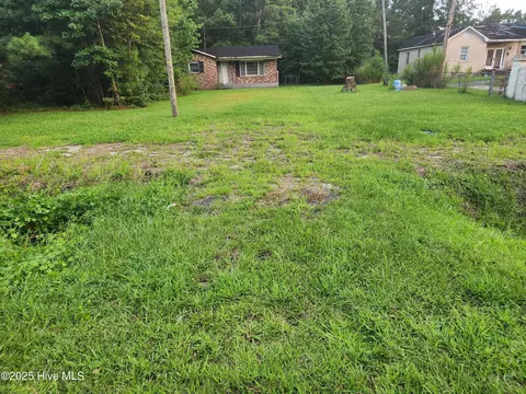 2509 N Kerr Ave, Wilmington, NC 28405