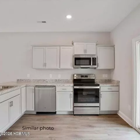 Kitchen - 110 Loren Rd, Hubert, NC 28539 photo 1 of 2