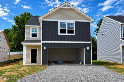 109 Crossvine St, Selma, NC 27576