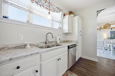 Kitchen - 685 Aria Ln, Hubert, NC 28539 photo 2 of 4