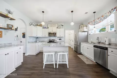 Kitchen - 685 Aria Ln, Hubert, NC 28539 photo 4 of 4