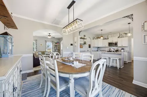 Dining - 685 Aria Ln, Hubert, NC 28539 photo 2 of 3