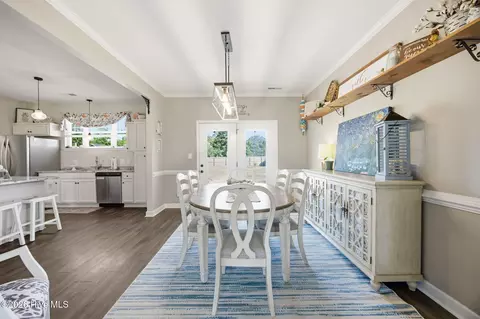 Dining - 685 Aria Ln, Hubert, NC 28539 photo 3 of 3