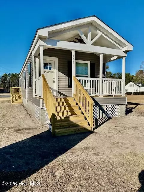 896 Academy St, Fair Bluff, NC 28439