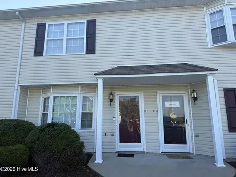 4001 Cobblestone Dr #O-3, Greenville, NC 27834