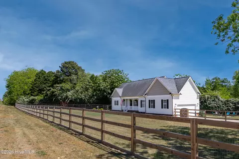 410 Raeford Rd, Angier, NC 27501