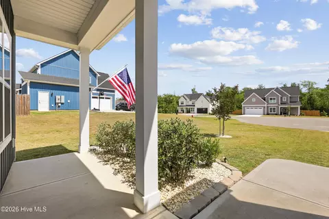Exterior - 174 Tanglewood Ct, Hampstead, NC 28443 photo 8 of 11