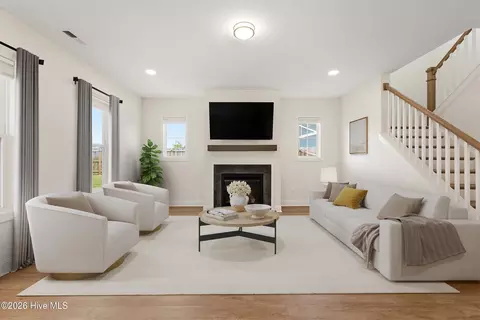 Living - 174 Tanglewood Ct, Hampstead, NC 28443 photo 1 of 6