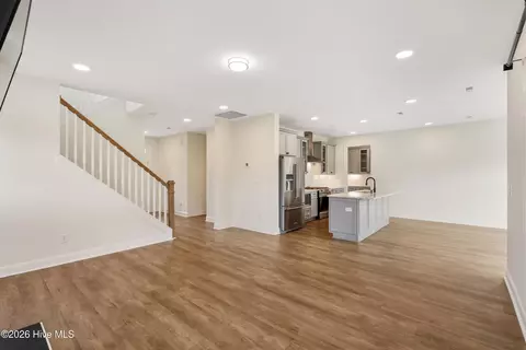 Living - 174 Tanglewood Ct, Hampstead, NC 28443 photo 6 of 6